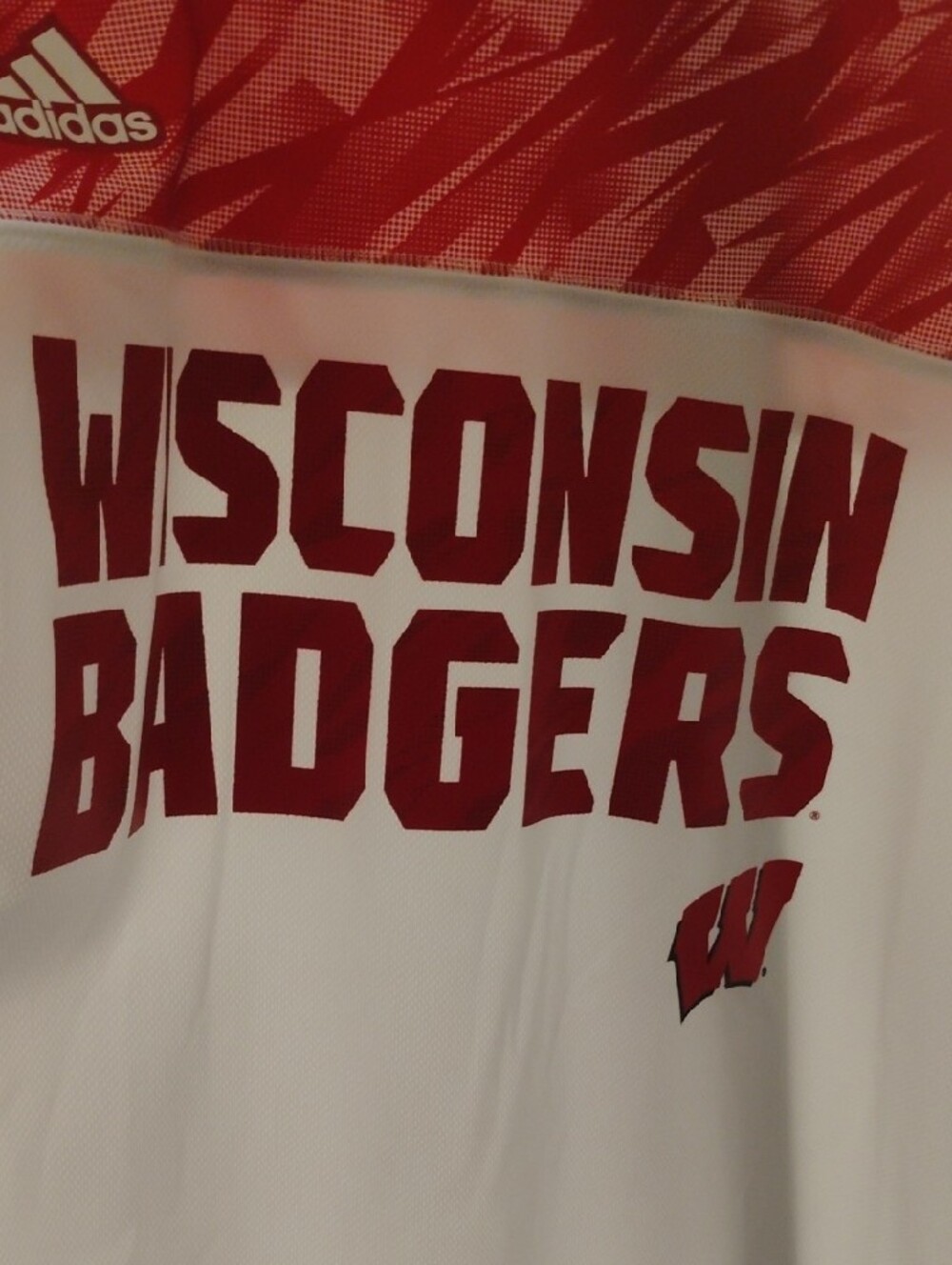 Adidas Aeroknit White and Red Wisconsin Badgers Men's T-Shirt - Picture 6 of 7